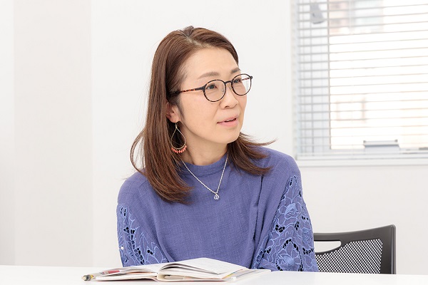 取材を受ける株式会社SUNNY・Bのゼネラルマネージャー水野さん