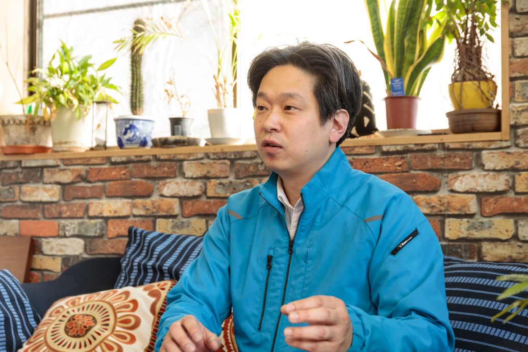 代表取締役 成本 亮