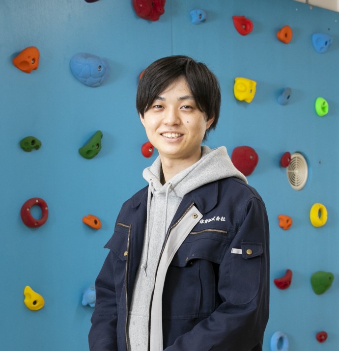 オオニシ体育株式会社 事業企画部 渡邊 駿介